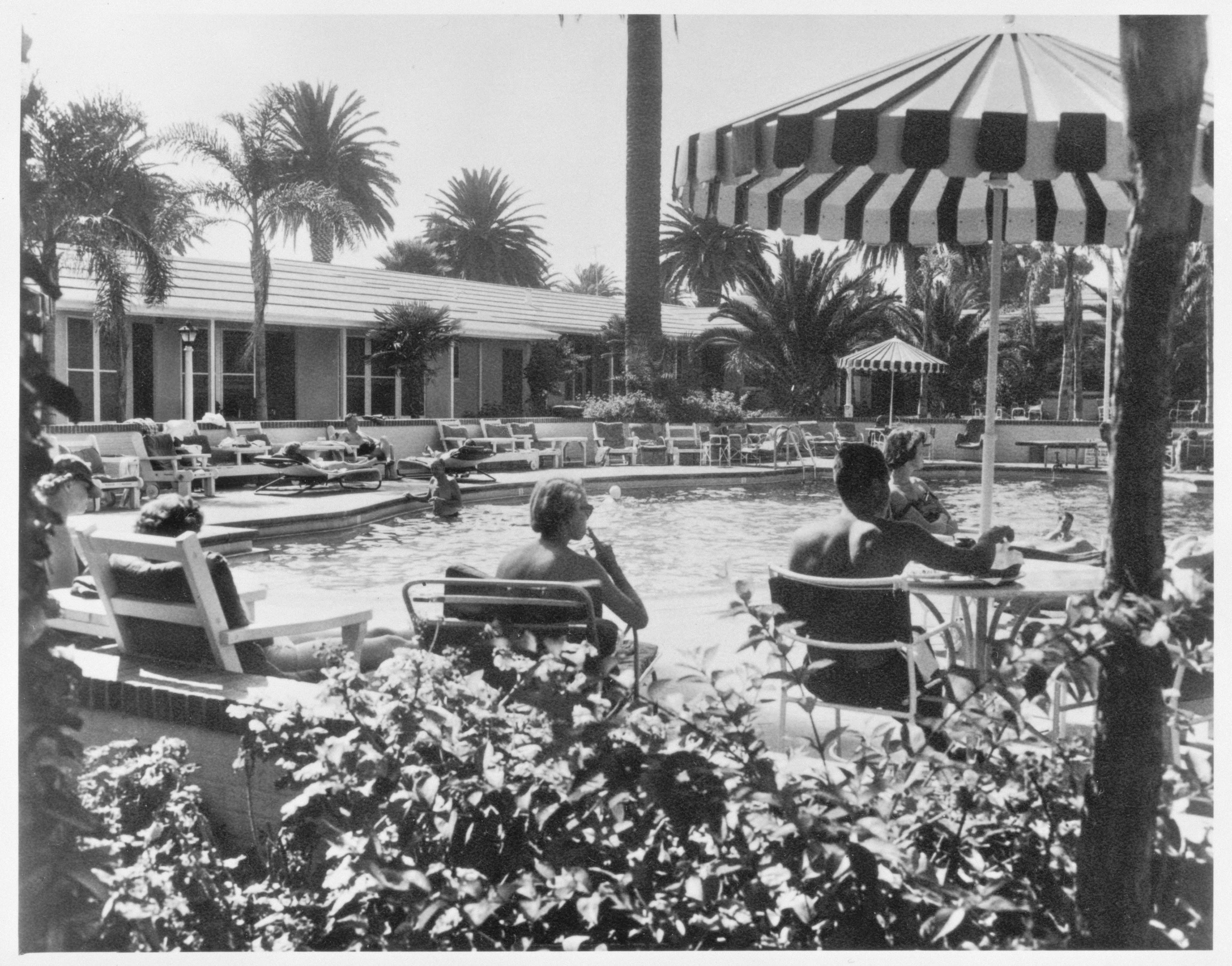 Historical Image of Outdoor Pool Fairmont Miramar Hotel & Bungalows Santa Monica California